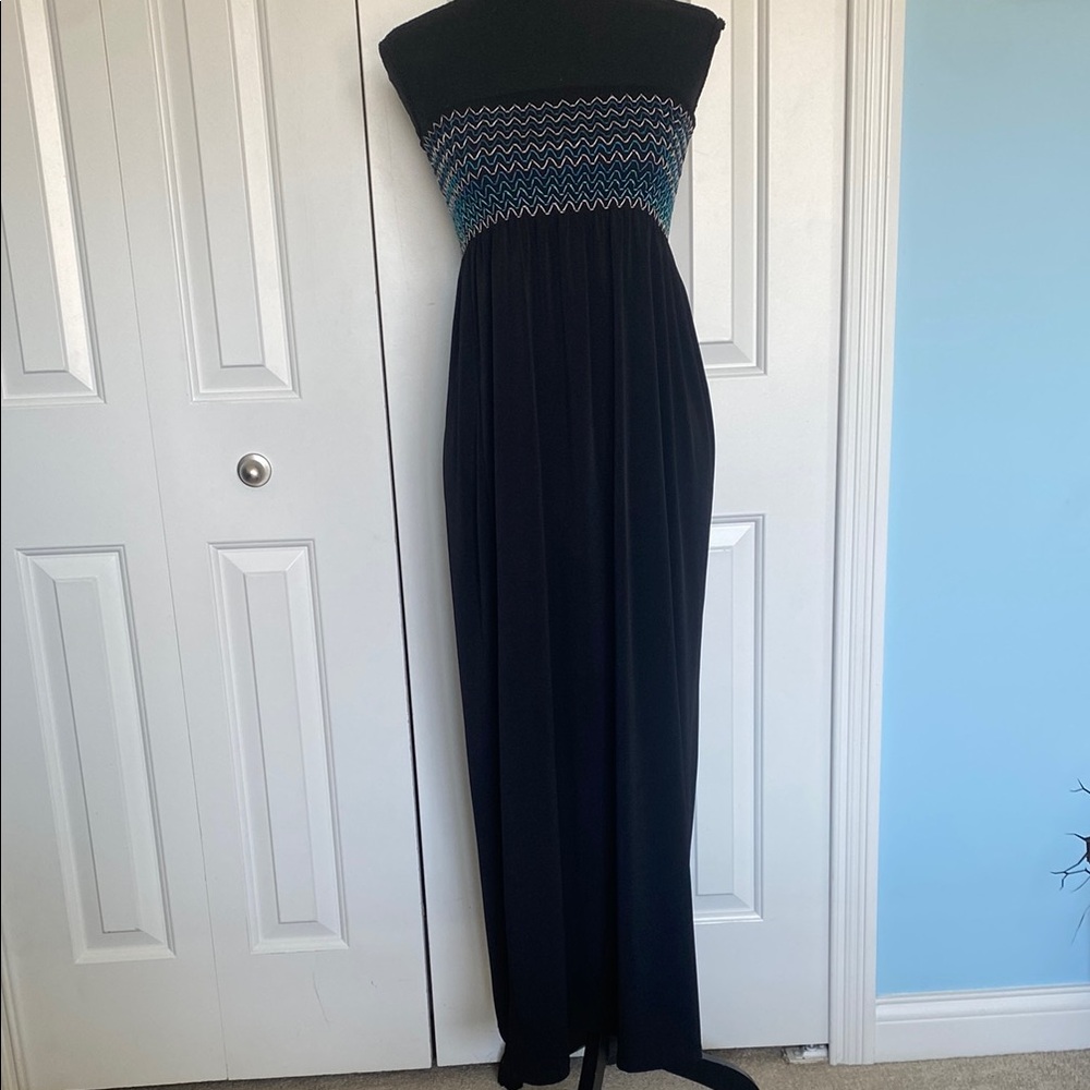 CR Charlotte Russe Small Black, Blue and White Embroidered Strapless Maxi Dress